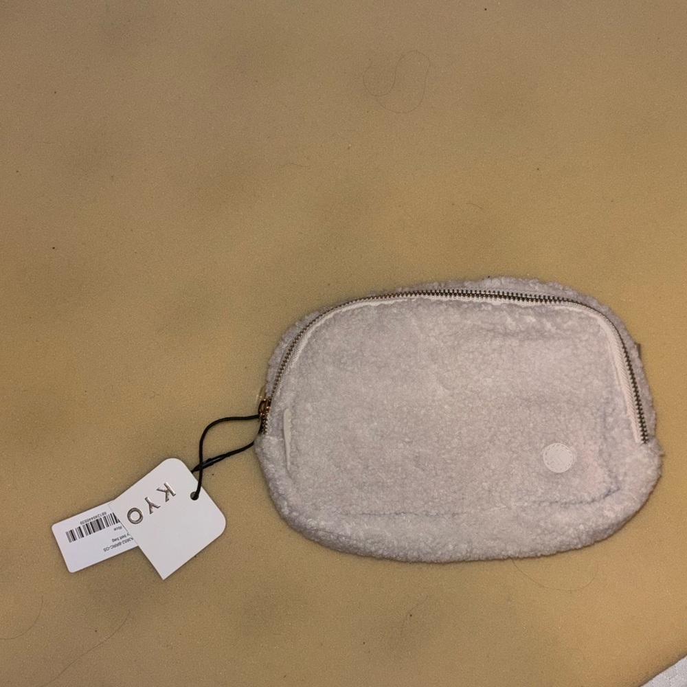 Fuzzy Fannypack